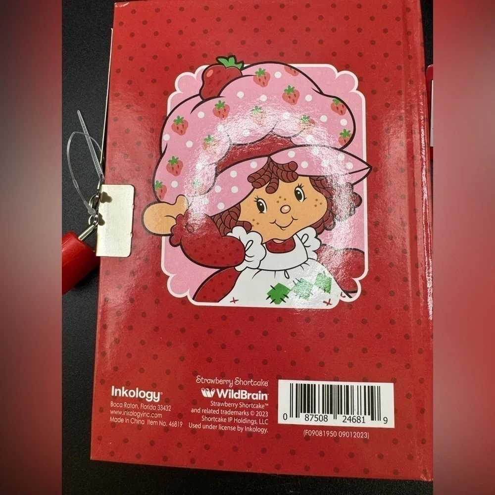 NEW Strawberry Shortcake Mini Diary and Scented Pom Pen